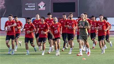 الأهلي بزيه التقليدي أمام يانج أفريكانز في دوري أبطال إفريقيا