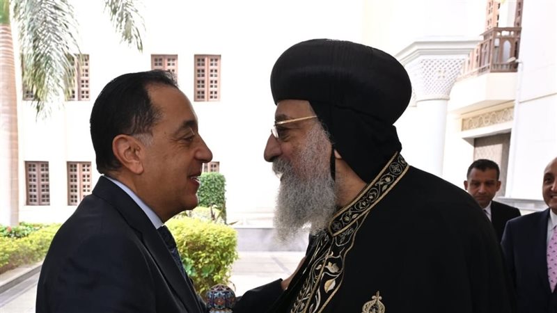 رئيس الوزراء يطمئن