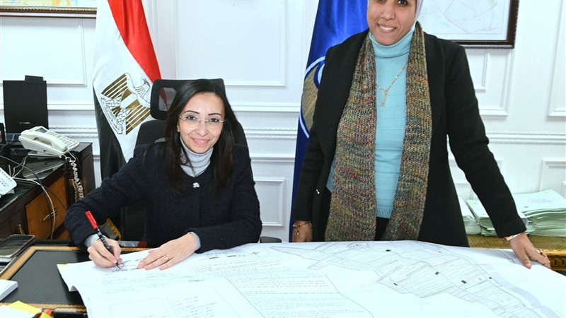 محافظ البحيرة تعتمد