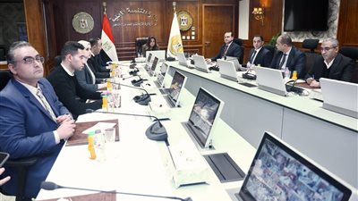 منال عوض: ضرورة الالتزام بتحقيق مستهدفات الموجة 28 لإزالة التعديات
