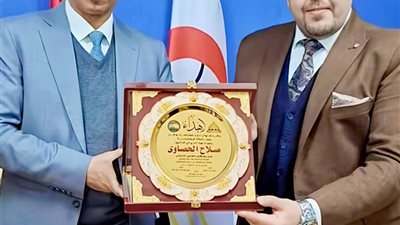 النائب رزق راغب يشيد بمستشفي العجمي خلال زيارته لها