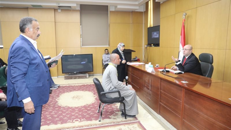 محافظ بنى سويف خلال