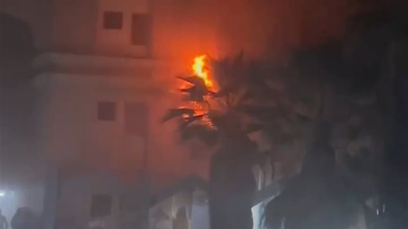 حريق داخل سايبر بسنتر