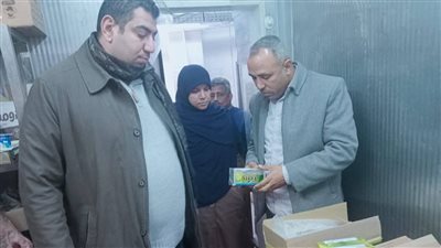 تموين العبور يضبط 186 زجاجة زيت و60 كيلو زبدة مجهولة المصدر