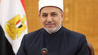 رئيس جامعة الأزهر يتفقد سير امتحانات الفصل الدراسي الأول