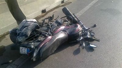 مصرع شاب وإصابة آخر في انقلاب دراجة نارية بقرية البلايزة في أسيوط