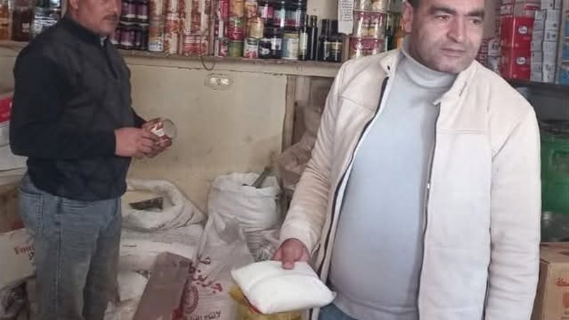ضبط 420 عبوة بسكويت