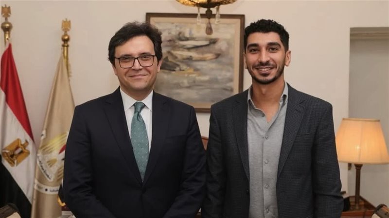 كريم الشناوي وأحمد