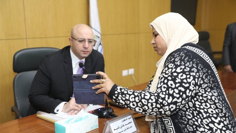 محافظ بنى سويف خلال