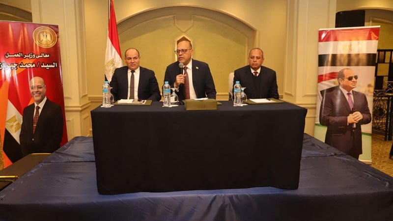 جانب من الندوة