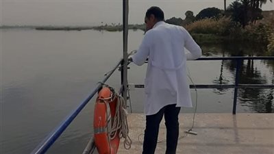 سوهاج تسيطر على بقعة سولار متسربة بنهر النيل وتعيد تشغيل محطة السكساكا