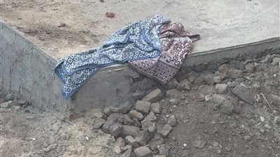 القبض على عامل بتهمة نبش قبر والده ونقل جثمانه داخل منزله في قنا