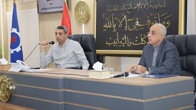السويس| استعراض موقف الخطة الاستثمارية وملفات التصالح في البناء وتقنين الأوضاع