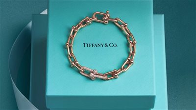 مجوهرات دار Tiffany & CO تحتفي بعيد الحب بأسلوب مبدع