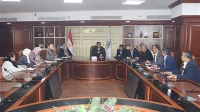 بحث نسب الإنجاز والمعوقات بملف التصالح على مخالفات البناء ببنى سويف 