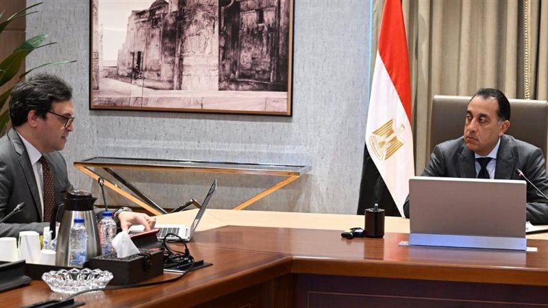 رئيس الوزراء ووزير