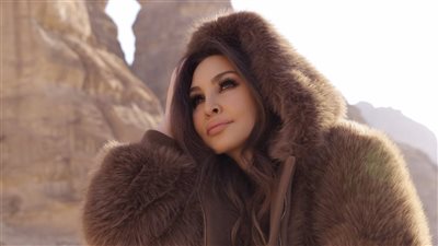 إليسا تشيد بإنجاز طبي لبناني عالمي رغم العدوان الإسرائيلي: 
