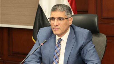 محافظ الجيزة: ضبط 40 مخالفة لسائقي السرفيس لتحصيل أجرة أعلى من المقررة