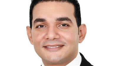 نشأت حته: لابد من تشريعات لحماية النشئ والشباب من اضرار المحمول | خاص