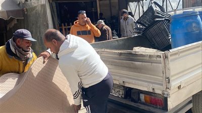 محافظ بورسعيد يشدد على إزالة الإشغالات وإعادة الانضباط للشوارع والميادين
