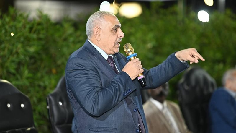 مصطفى الديب نقيب