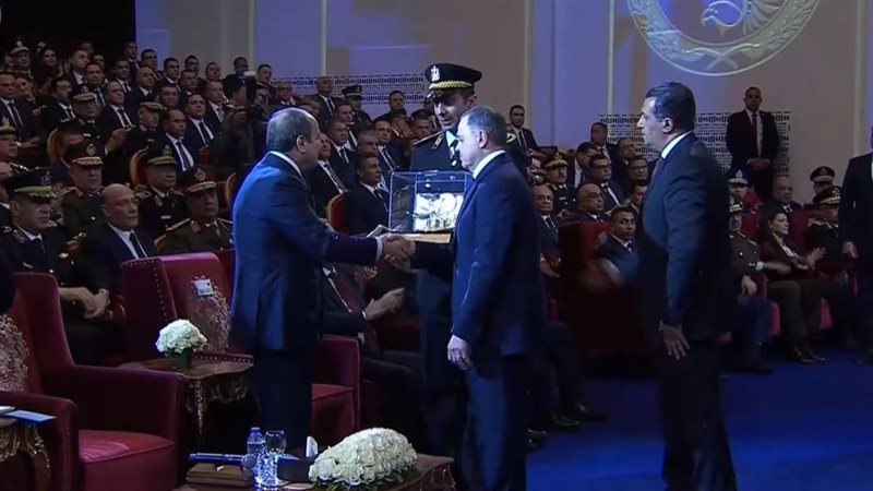 السيسي ووزير الداخلية