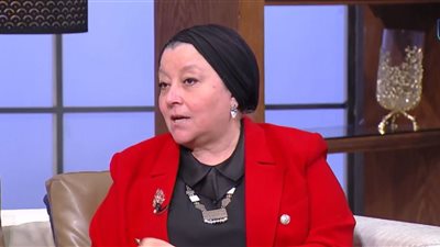 منال عمر: الطفولة أصبحت أقصر والمراهقة المبكرة مشكلة هذا الجيل