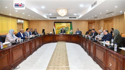 محافظ الفيوم يشدد على تسريع تقنين أراضي أملاك الدولة واسترداد حق الشعب