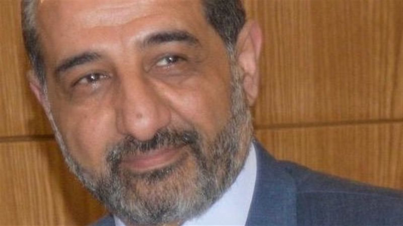 الدكتور عمرو السمدوني