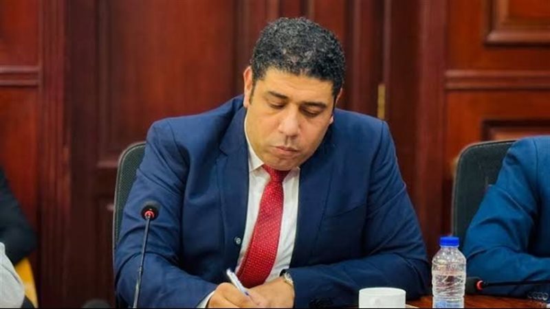 النائب عادل زيدان