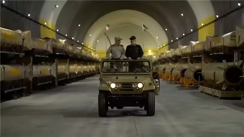 إيران