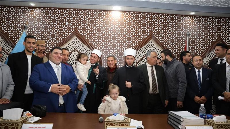 وزير الأوقاف خلال