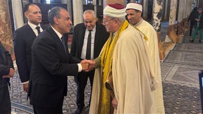 وزير الخارجية يلتقي مفتي الجمهورية التونسية ويبحث تعزيز التعاون الديني والفكري