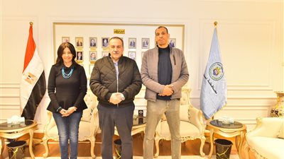 محافظ أسيوط: استكمال إجراءات تسجيل أرض مصنع الغزل تمهيدًا لاستغلالها
