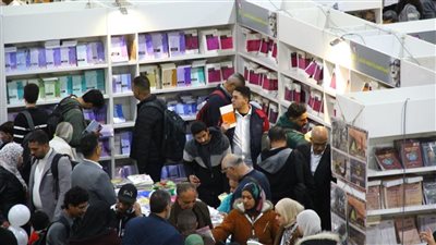 إقبال واسع على إصدارات هيئة الكتاب ونجاح مبادرة «مكتبة لكل بيت» بمعرض الكتاب
