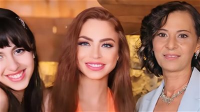 بعد مرور أسبوع .. دوللي شاهين تعلن عن موعد إقامة القداس الإلهي لوفاة والدتها 