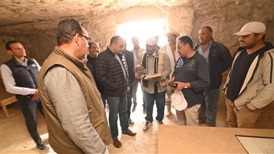 الأمين العام للمجلس الأعلى للآثار يتفقد عدداً من المشروعات بالأقصر
