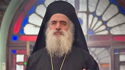 المطران عطا الله حنا يحذر: الجوع في غزة قضية يجب أن تهز ضمائر العالم