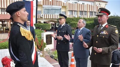 محافظ بورسعيد يشيد بالدور الوطني البارز لرجال الشرطة في حفظ الأمن والاستقرار