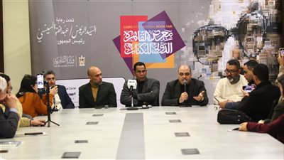 من القاهرة إلى الشارقة.. رؤى عربية حول مستقبل صناعة النشر في ندوة بمعرض الكتاب