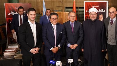 محمد فايز فرحات: آلهة الدم أفسحت المجال للدراسات الفردية