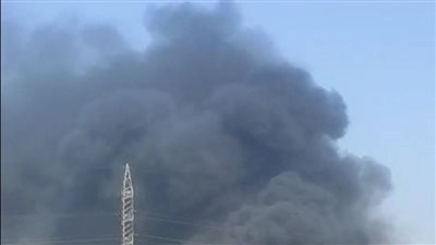 نشوب حريق هائل داخل مصنع مراتب بالبدرشين و الحماية المدنية تكافح النيران 