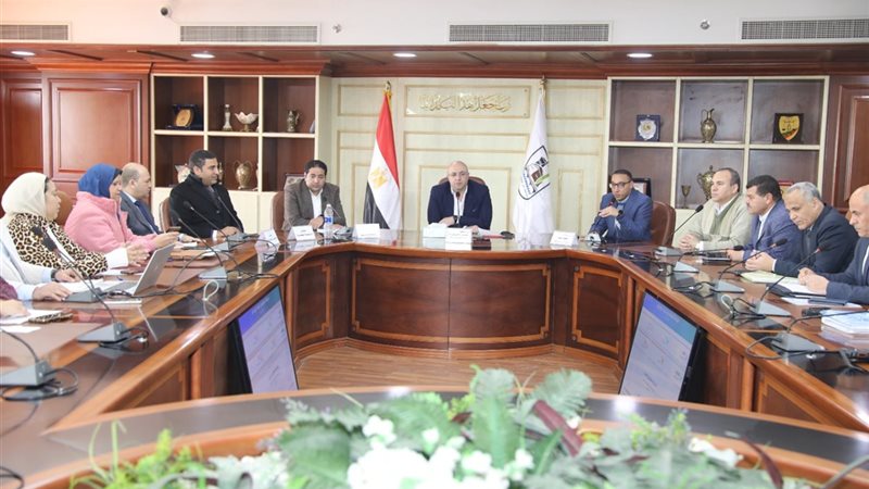 محافظ بنى سويف خلال