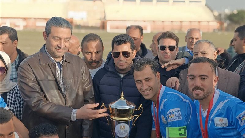 وزير الشباب ومحافظ