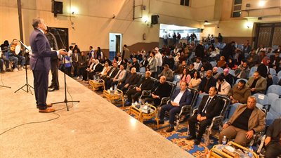 محافظ أسيوط يحضر احتفالية فنية احتفالًا بذكرى ثورة 25 يناير وعيد الشرطة