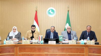 محافظ الشرقية يترأس إجتماع المجلس التنفيذي ويكرم فائزى مسابقة التميز الحكومى