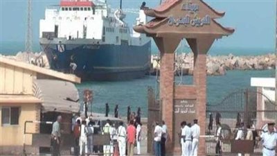 بسبب سوء الأحوال الجوية.. إغلاق ميناء العريش البحري 
