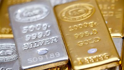 الذهب ينجو من فخ البيانات الأمريكية ويقفز 1.4% والفضة تصل لـ 84.30 دولار