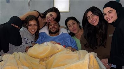 آية سماحة تنشر صورة زوجها بالمستشفى بعد تعرضه لأزمة صحية 