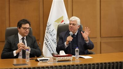 وزيرا التعليم العالي والثقافة يبحثان دعم الأنشطة الثقافية والفنية بالجامعات 
